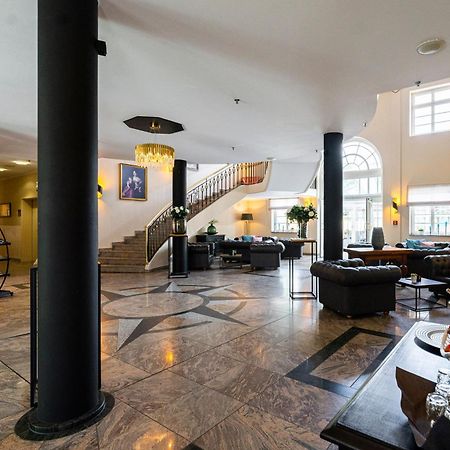 Bernstein Schlosshotel Ballenstedt Exteriör bild